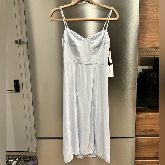 NWT Aritzia Viola Midi Dress - Picture 6 of 7